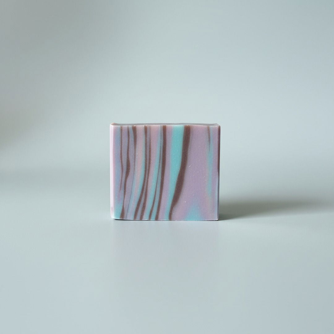 Woodgrain Veil – Gentle Body Soap